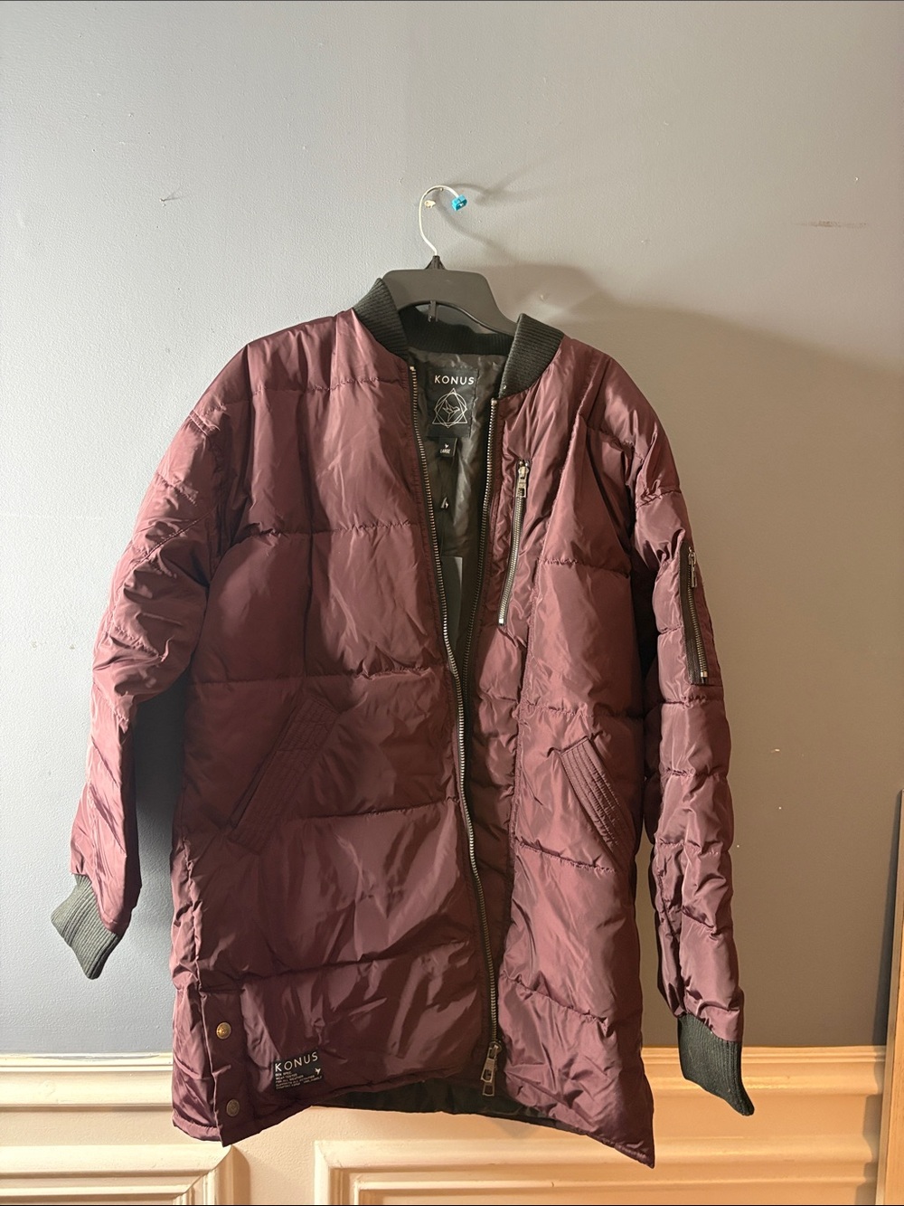 New with TagsKonus Men’s Mid length Duck Down Burgundy Jacket